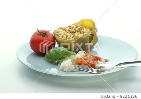 Green mince filled paprika with basil leaf and tomato 8221126