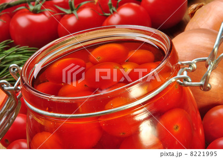 some organic red tomato in sunflower oil some organic red tomato in sunflower oil 8221995