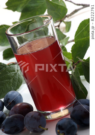 home made plum juice in a glass 8222761