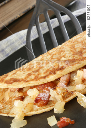 home made pancakes with onions and bacon 8223005