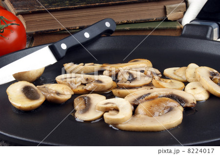 chopped and grilled mushrooms in a pan chopped and grilled mushrooms in a pan 8224017