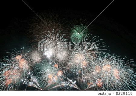 京都　宮津燈籠流し海上花火大会 8229119