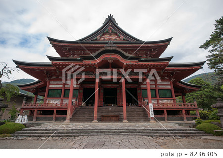 甲斐善光寺金堂 8236305