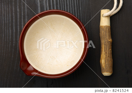 空のすり鉢 8241524