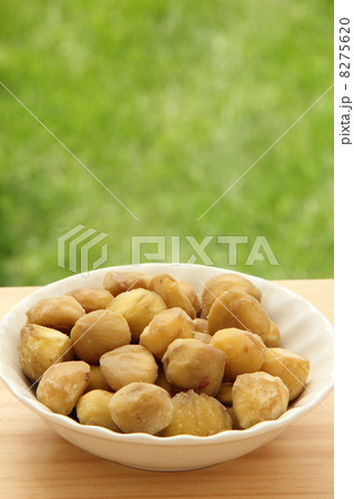 茹でた栗 茹でた栗 8275620