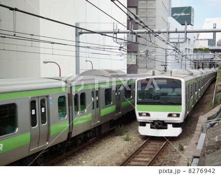 山手線　E231系　内回り　代々木駅 8276942