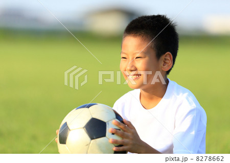 サッカー少年 8278662
