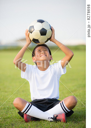 サッカー少年 8278698