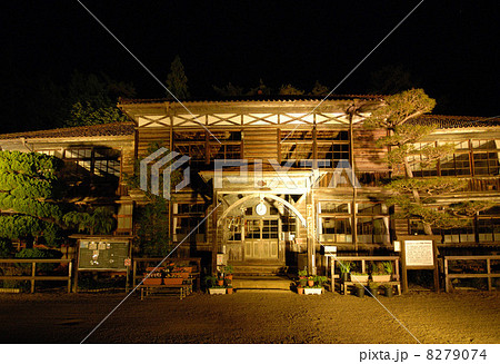 旧吹屋小学校　ライトアップ 8279074