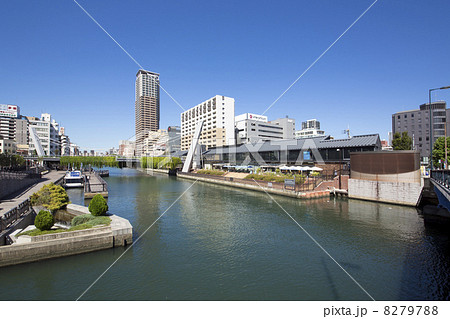 大阪湊町のウォーターフロント 8279788