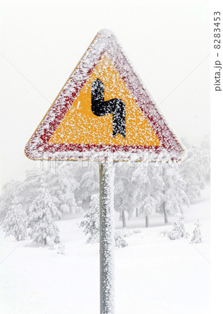 Traffic road sign in snow Traffic road sign in snow 8283453