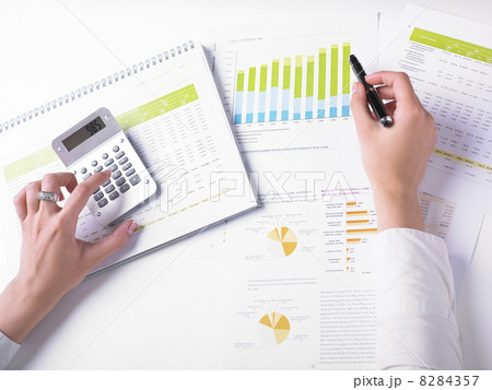 Business Data Analyzing Business Data Analyzing 8284357