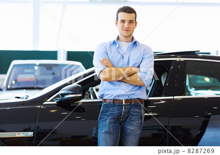 Young man consultant Young man consultant 8287269