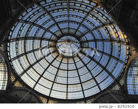 Galleria Vittorio Emanuele II, Milan Galleria Vittorio Emanuele II, Milan 8293910