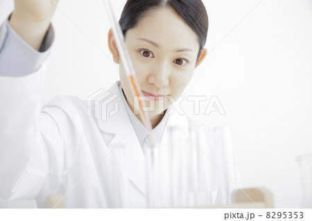 研究者 研究者 8295353