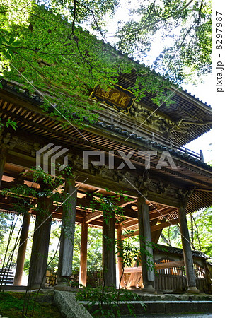 功山寺の「山門」（山口県下関市長府川端） 8297987