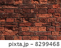 風化の進んだレンガ壁 8299468