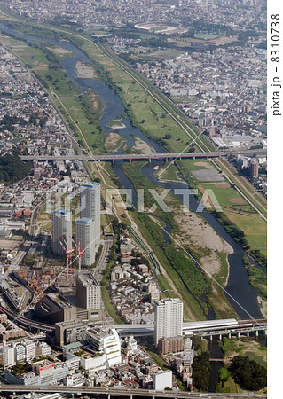 東京の二子玉川付近を空撮 8310738