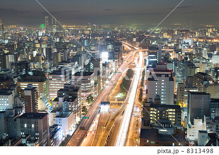 大阪の街並、本町より西方面の夜景 8313498