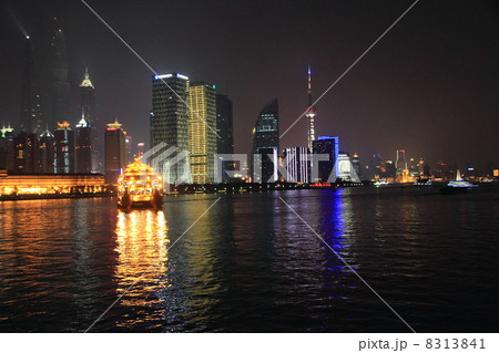 上海の100万ドルの夜景の写真素材 [8313841] - PIXTA