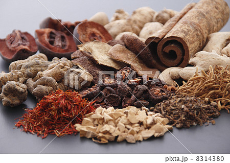 漢方薬の材料 8314380