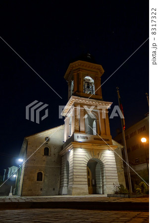 夜の聖処女教会 8317322