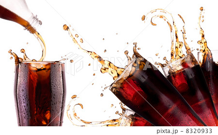 Fresh cola drink background with splash Fresh cola drink background with splash 8320933