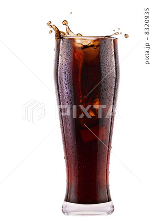 Fresh cola drink background with splash 8320935