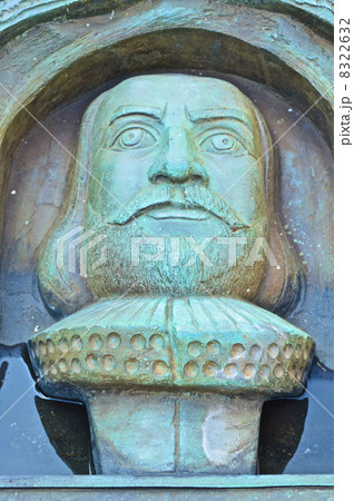 ヤン・ヨーステン記念碑(日蘭修好380周年記念碑)(東京駅 八重洲口/東京都中央区日本橋3丁目) ヤン・ヨーステン記念碑(日蘭修好380周年記念碑)(東京駅 八重洲口/東京都中央区日本橋3丁目) 8322632