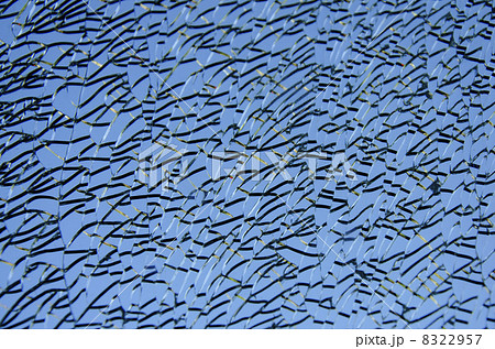 ガラスのひび 8322957