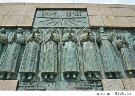 日本二十六聖人記念碑(長崎県長崎市西坂町) 日本二十六聖人記念碑(長崎県長崎市西坂町) 8326212