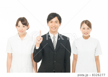 看護師とビジネスマン 8326277