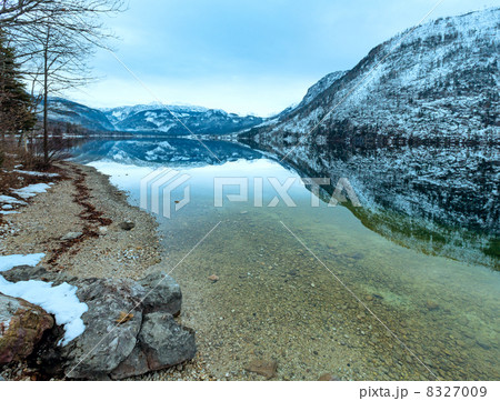 Alpine winter lake view 8327009