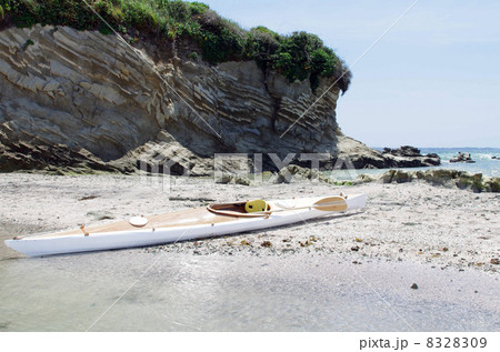 長者ヶ崎海岸と自作のシーカヤック 8328309