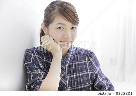 女性ポートレート 8328801