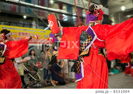 土佐の夏　よさこい祭りは楽しい　旭食品　よさこい２０１３本祭２日目　帯屋町アーケード 8331004