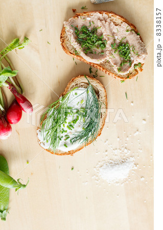 healthy breakfast 8338157