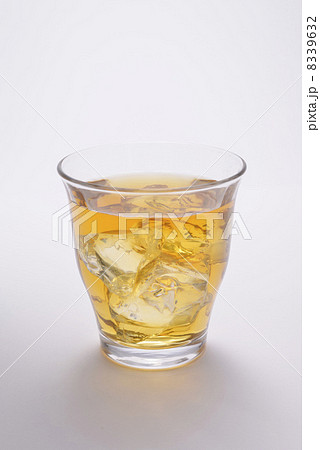 冷たいほうじ茶 8339632