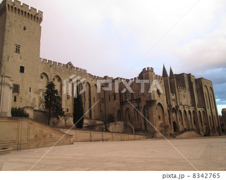 アヴィニョンの法王庁宮殿 フランス アヴィニョンの法王庁宮殿 フランス 8342765