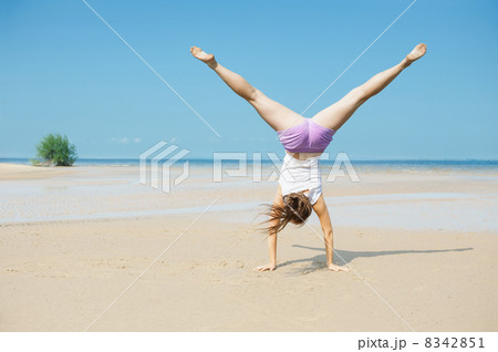Woman on the beach Woman on the beach 8342851