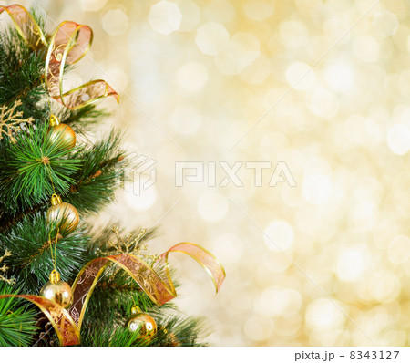 Golden Christmas tree background 8343127