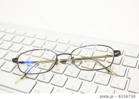 ブルーライト対策眼鏡 8356730