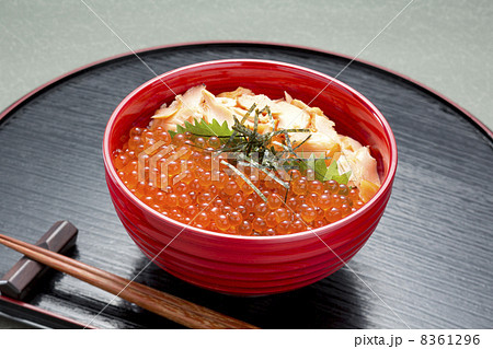 鮭イクラ丼 8361296