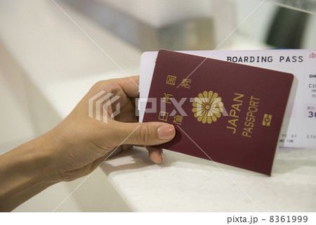 パスポートとエアチケット 8361999