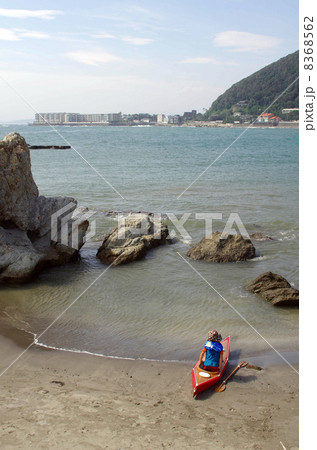 子供用シーカヤックに乗る子供 8368562