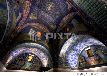dark blue Mosaic of the galla placidia mausoleum in Ravenn 8374055