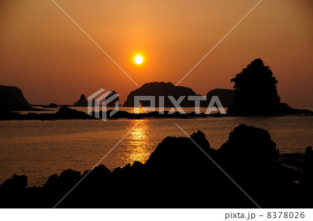 夏山海岸の朝日 8378026