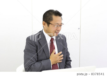 働くビジネスマン 8378541