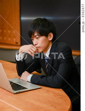 ビジネスマン 8382877