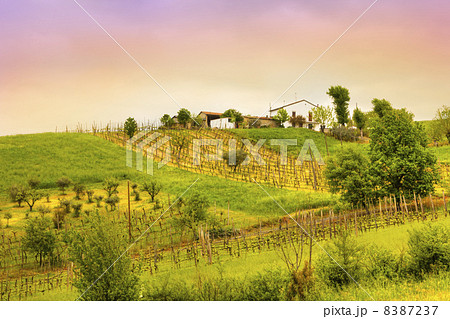 ヨーロッパの田舎の風景の写真素材